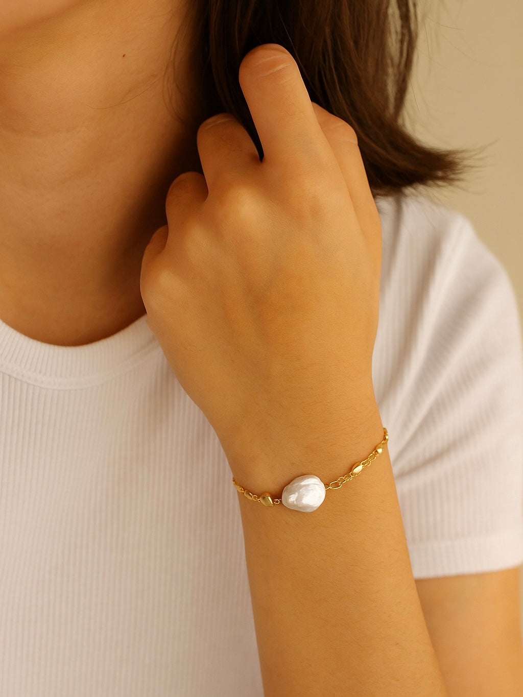 Pulsera Perla de Río Acero Inoxidable Baño de Oro 14k