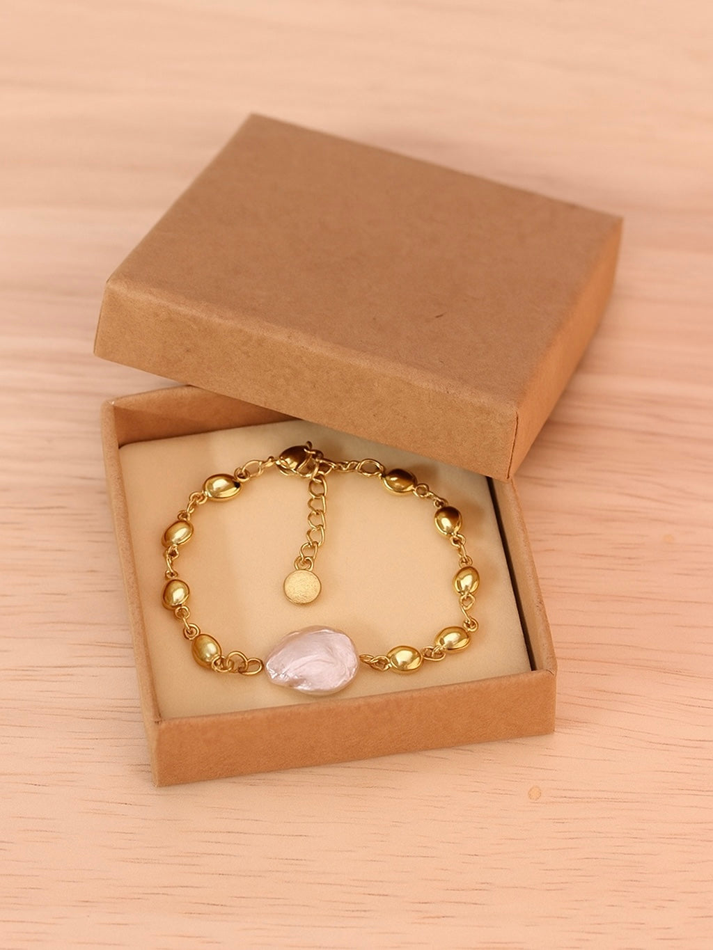 Pulsera Perla de Río Acero Inoxidable Baño de Oro 14k