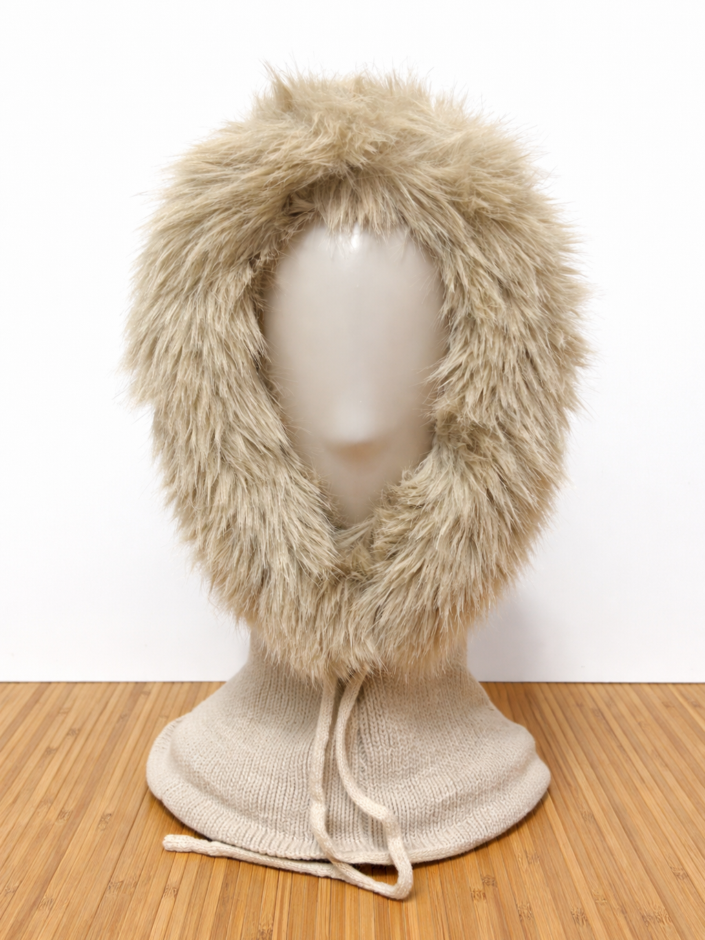 Balaclava de Punto con Pelo en la Capucha Mujer | Elegante y suave