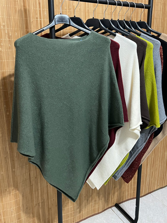 Capa Punto Asimétrica en Pico | Talla Única (XS a XL)