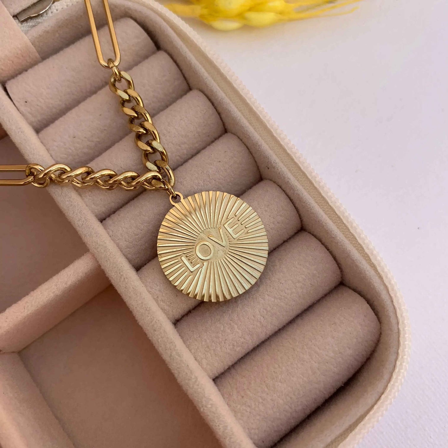 Collar Love Baño de Oro - MINNI MOON-Lepetitemarie-Singularu-PDPAOLA-Luamarta