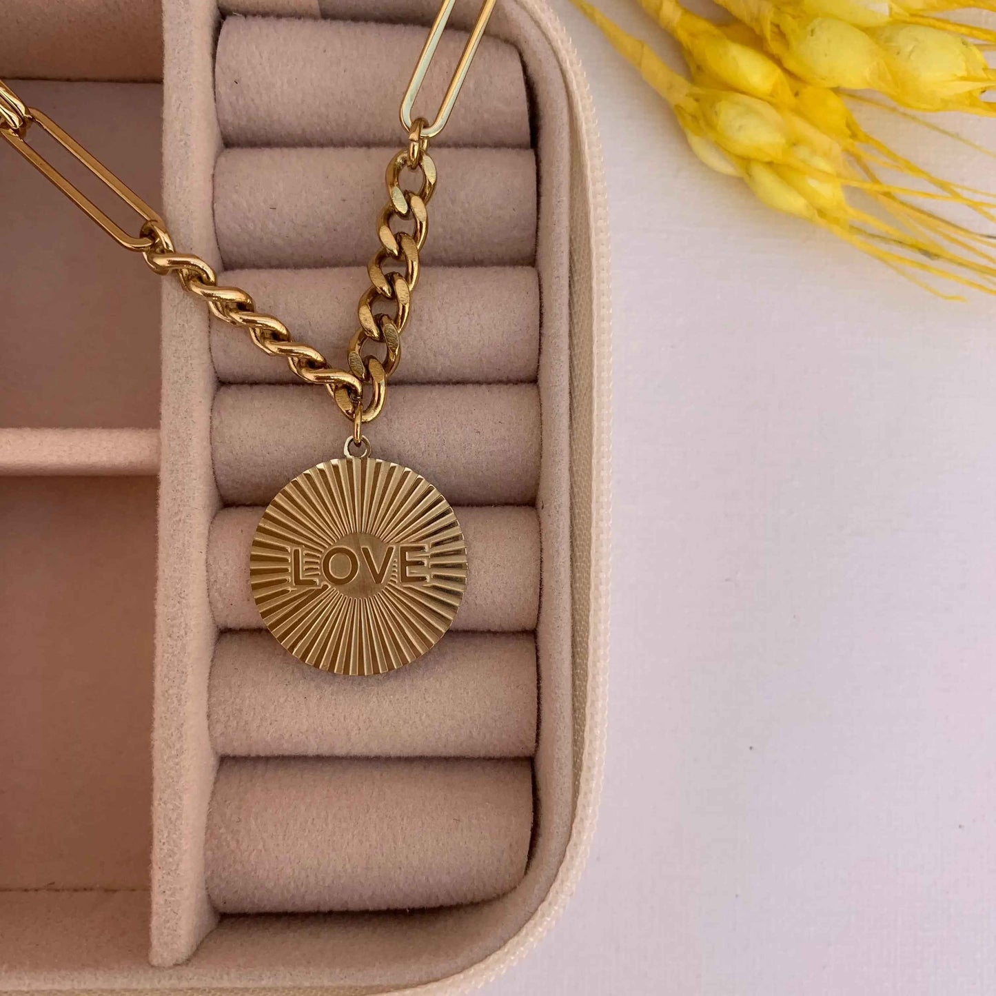 Collar Love Baño de Oro - MINNI MOON-Lepetitemarie-Singularu-PDPAOLA-Luamarta