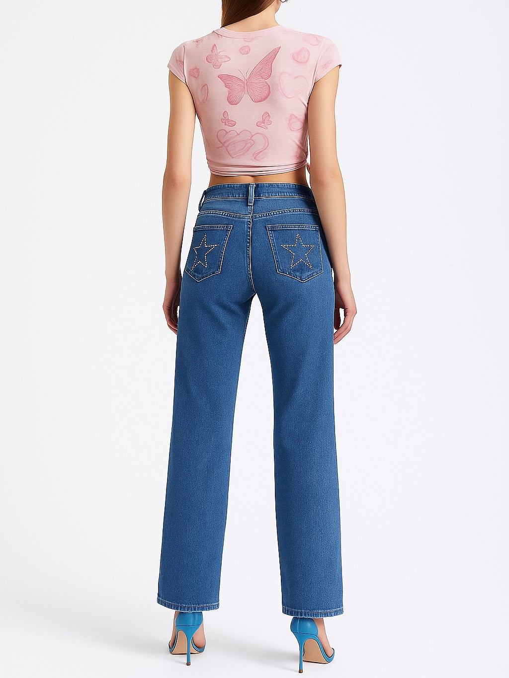 Pantalón tejano con estrellas en bolsillos traseros