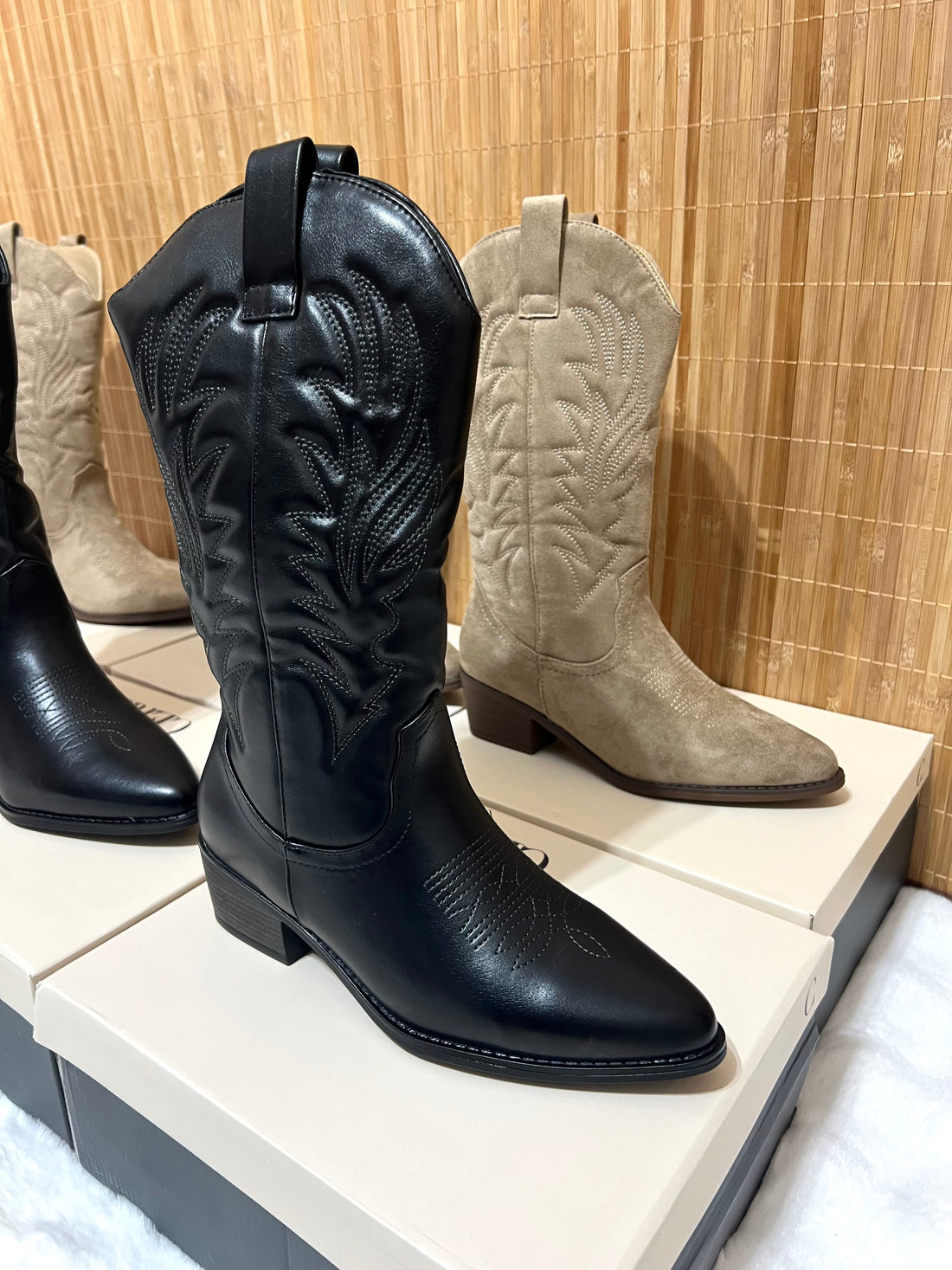 Botas Cowboy altas de Mujer Bordadas