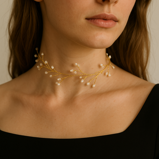 Choker/collar alambre con abalorios blancos Gaia Baño de Oro