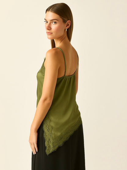 Top largo lencero satinado con encaje y tirantes finos ajustables – Disponible en 6 colores