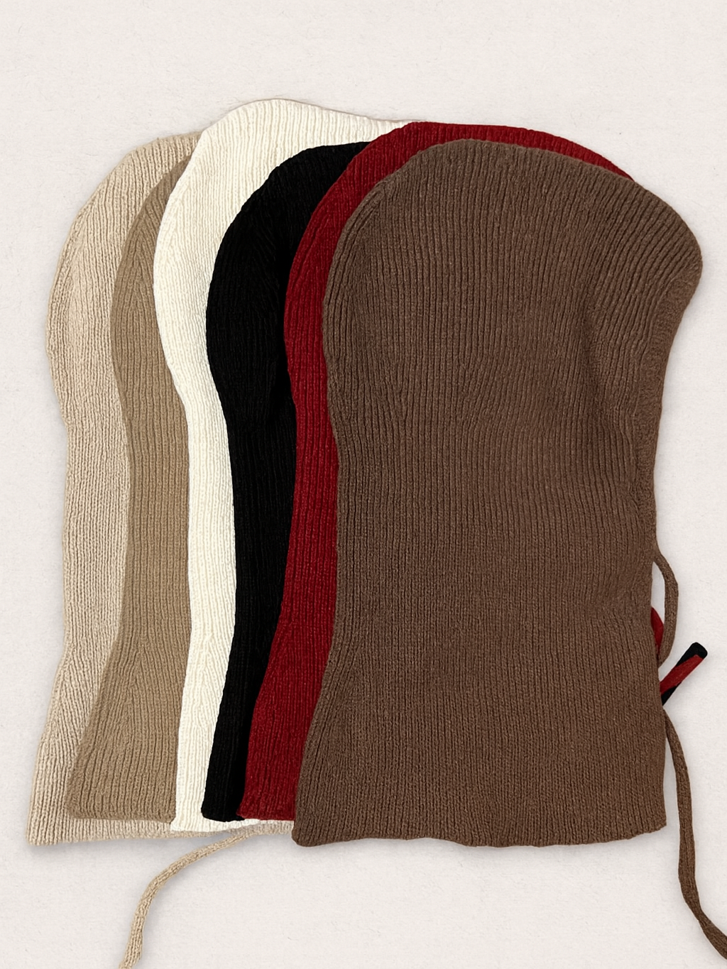 Balaclava de Punto Grueso con Cordón Ajustable – Capucha y Bufanda de Invierno