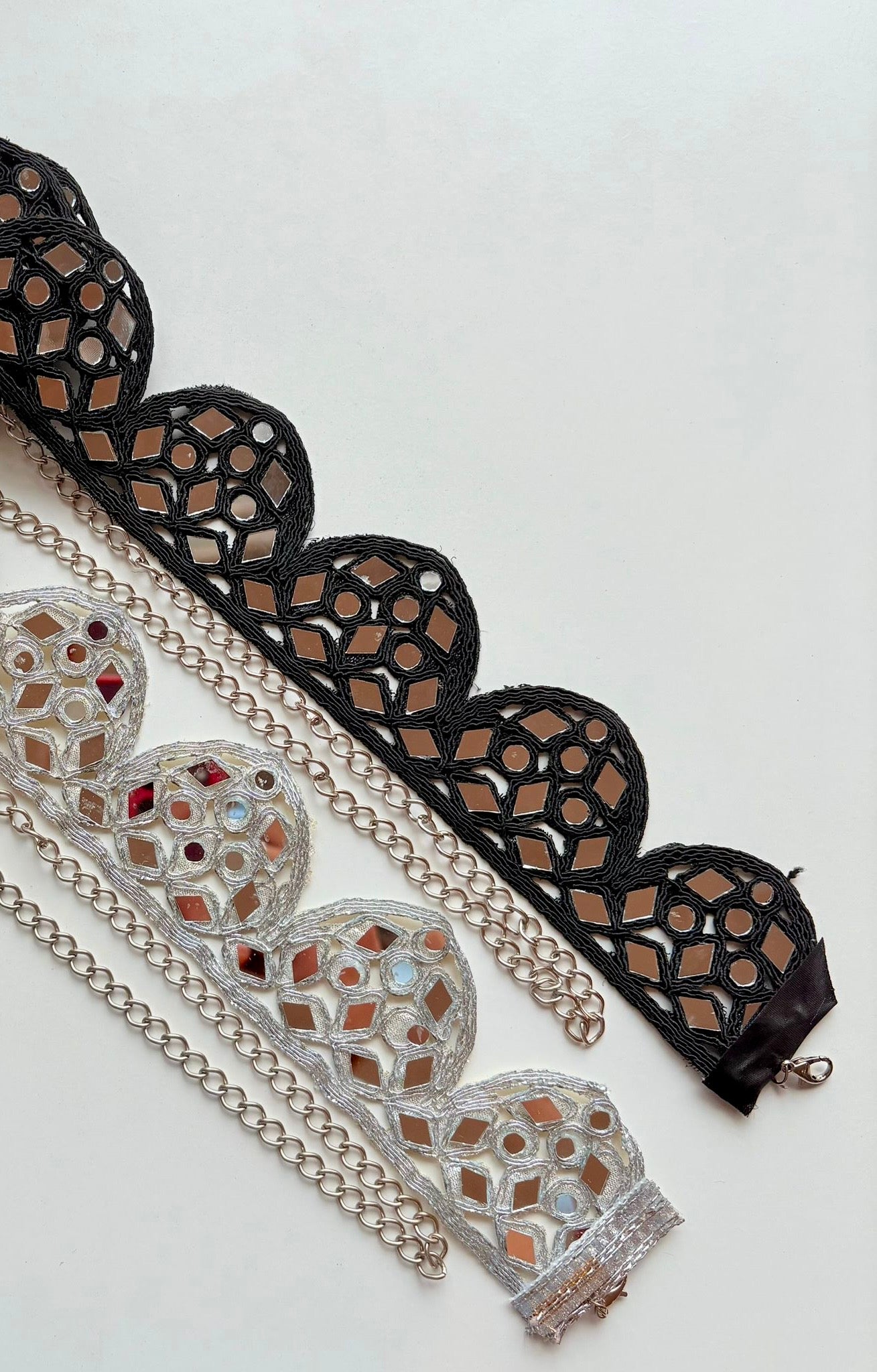 Cinto espelhado Dourado e Prateado feminino com corrente ajustável