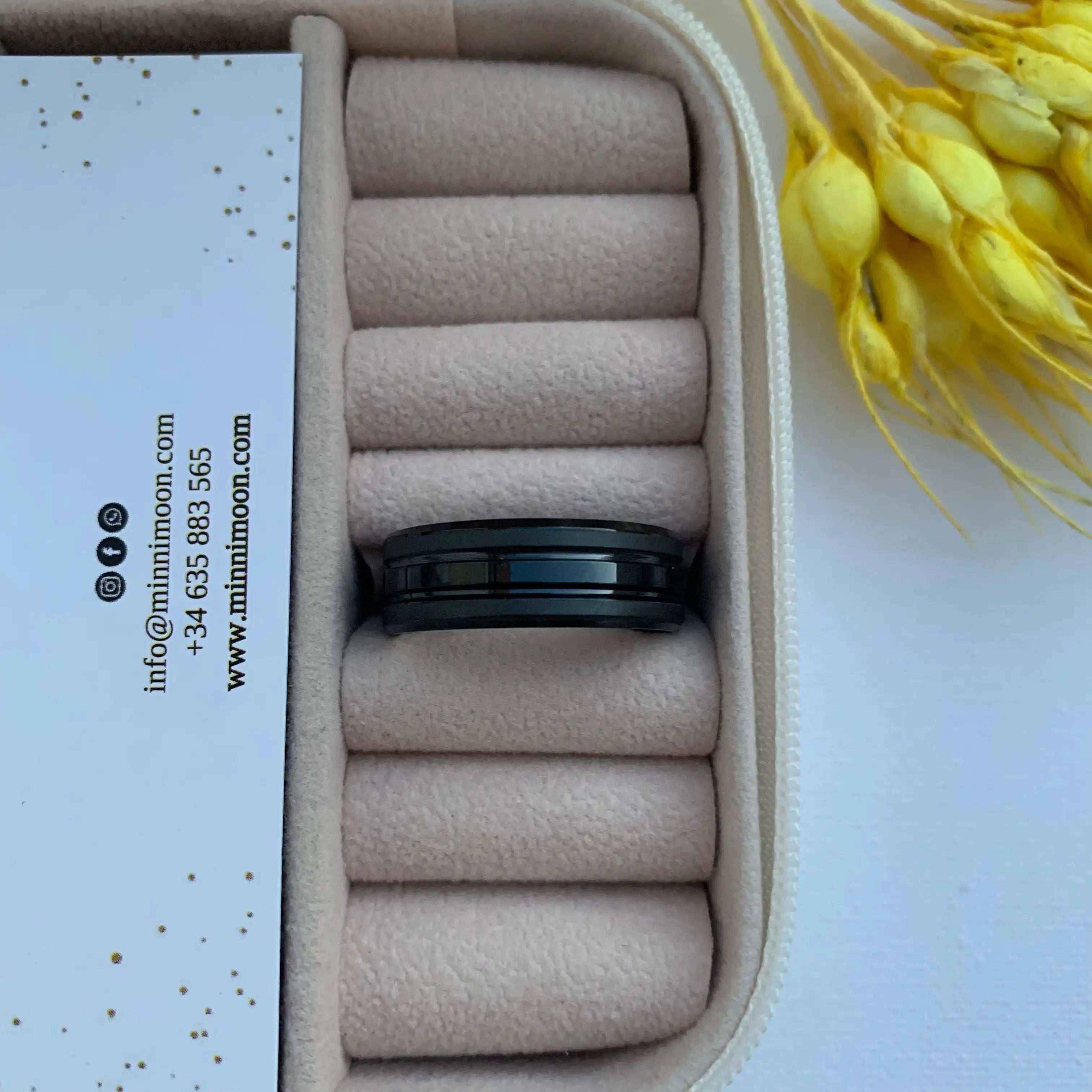 Anillo de hombre Negro Hugo - MINNI MOON-Lepetitemarie-Singularu-PDPAOLA-Luamarta