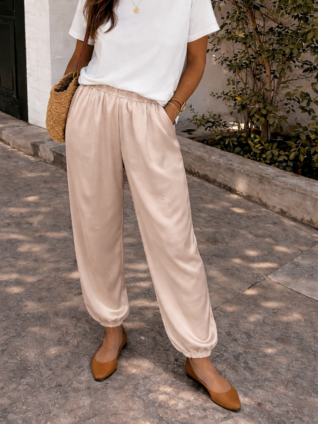 Pantalón bombacho satinado mujer | Elegante y versátil