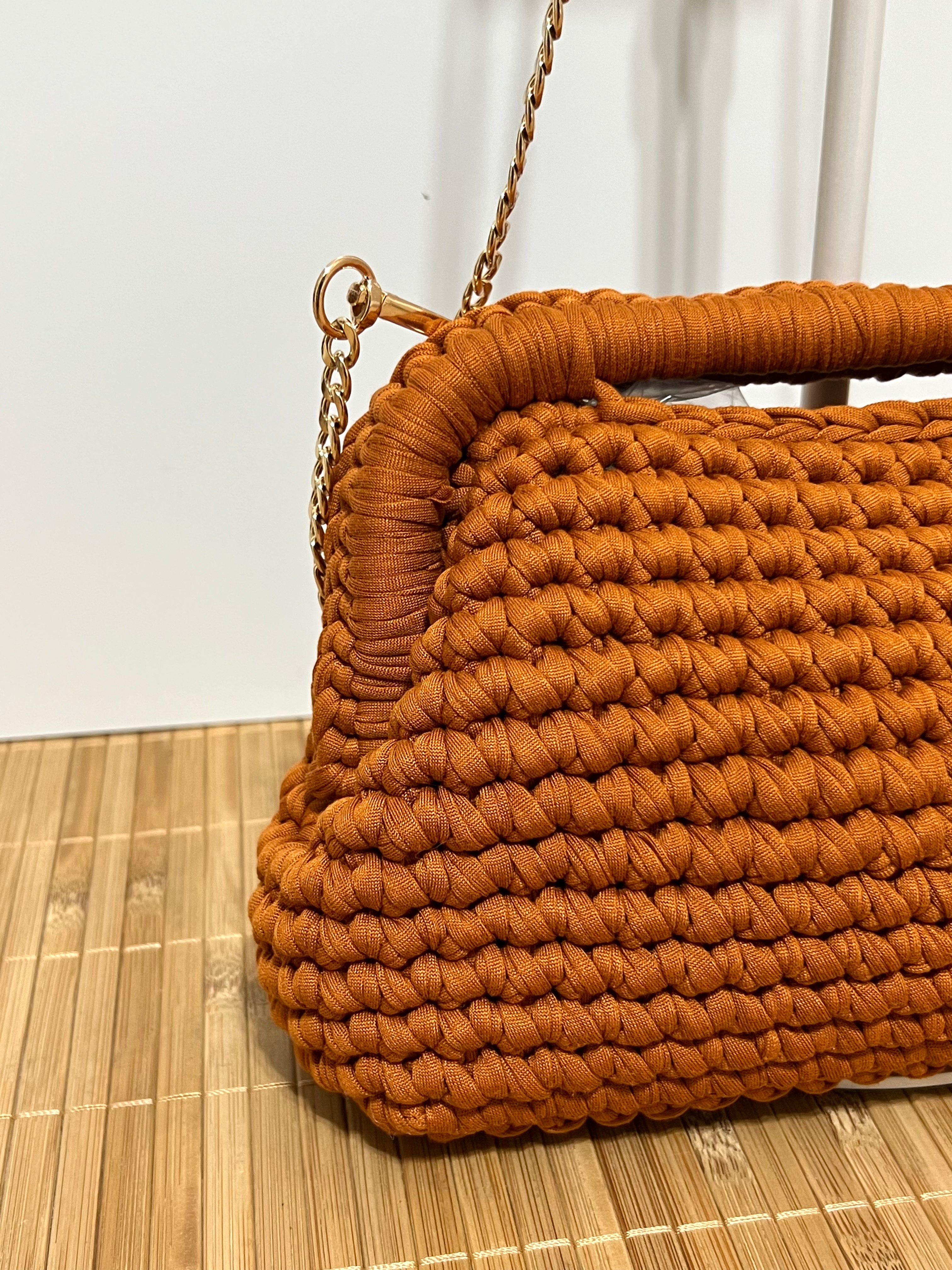 Bolso Crochet con Cadena Dorada | Bolso de Mano con Correa Desmontable 20x12x15 cm