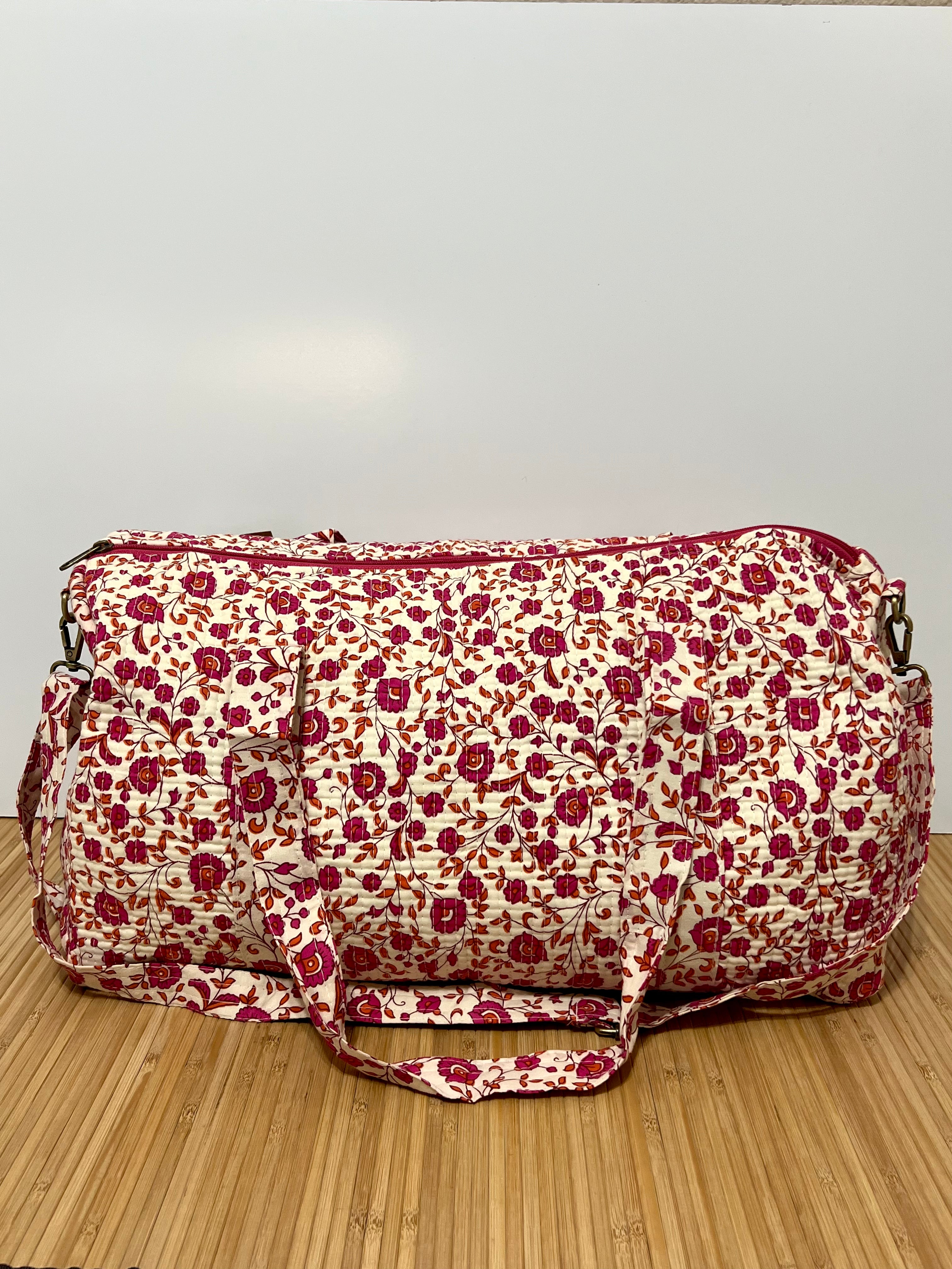 Personalisierte Reisetasche aus bedruckter Baumwolle mit Initialen – 40 × 30 × 20 cm