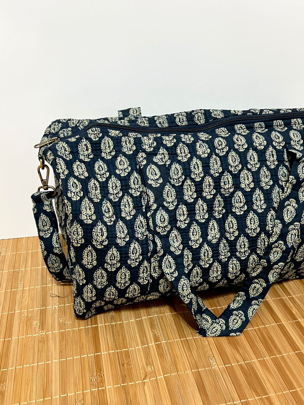 Personalisierte Reisetasche aus bedruckter Baumwolle mit Initialen – 40 × 30 × 20 cm