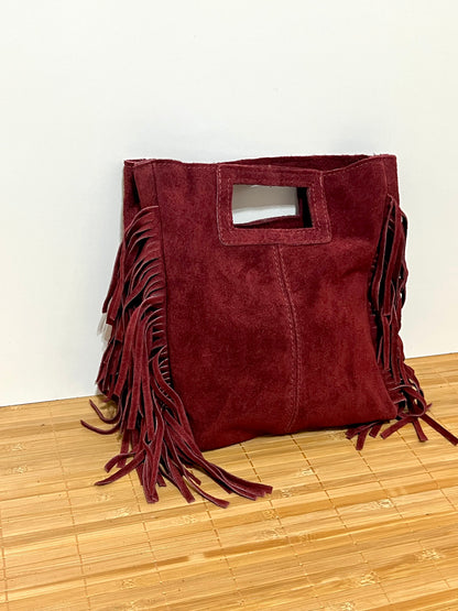 Bolso con flecos y con asa larga de hombro para colgar  – 27x25x7 cm