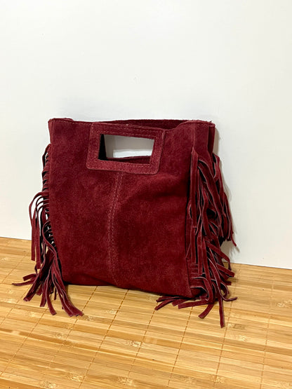 Bolso con flecos y con asa larga de hombro para colgar  – 27x25x7 cm