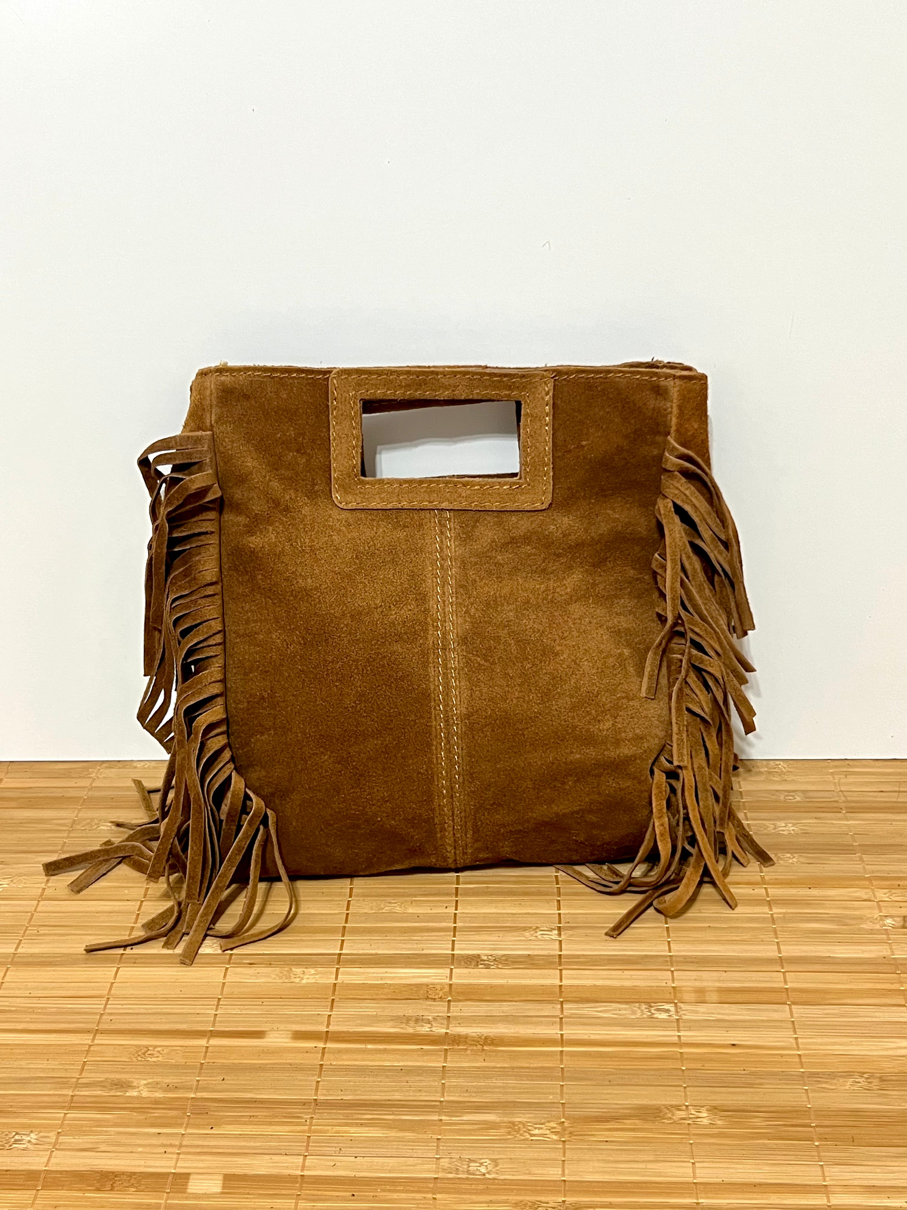 Bolso de piel serraje con flecos y con asa larga de hombro para colgar  – 27x25x7 cm