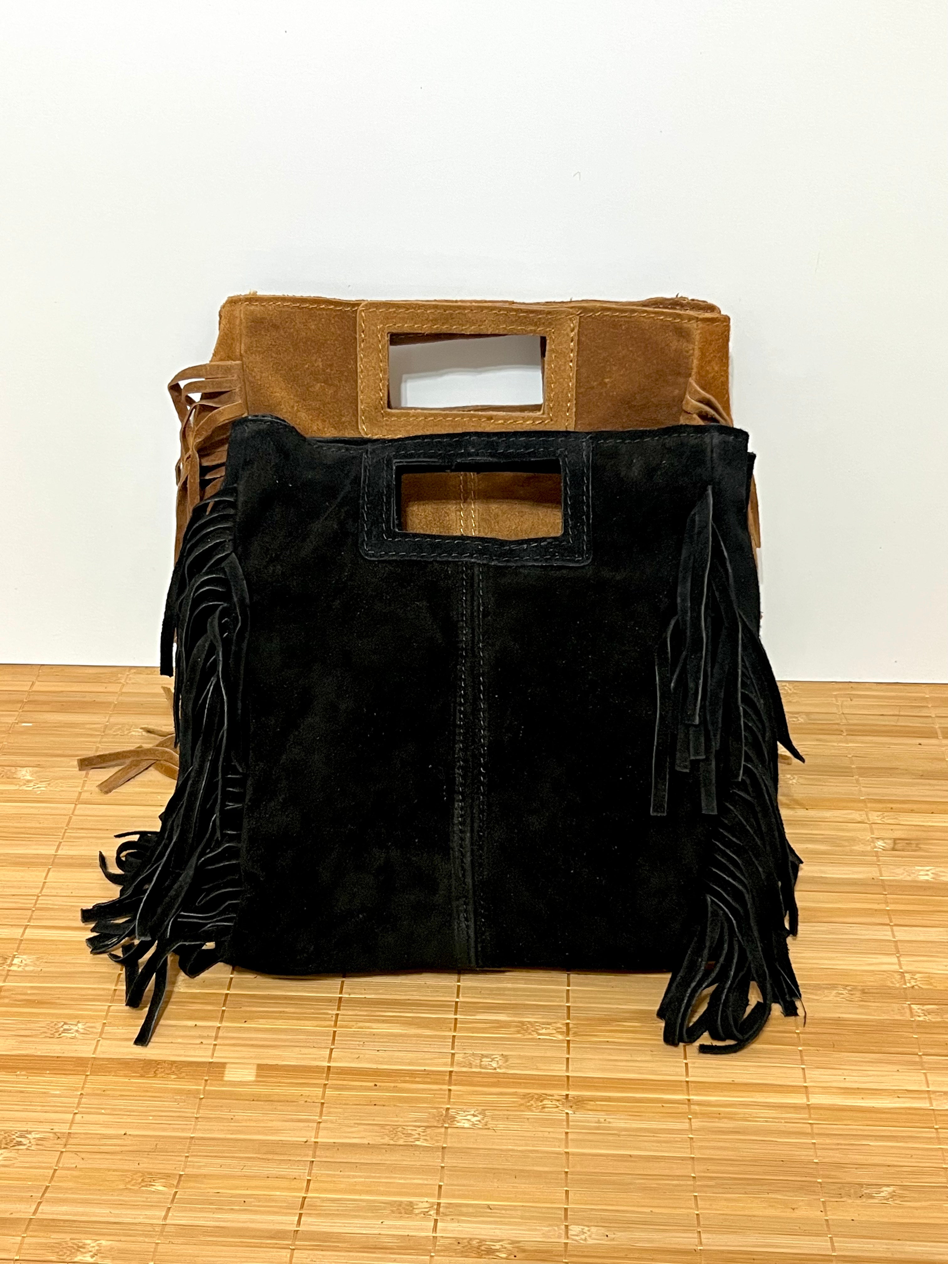 Bolso de piel serraje con flecos y con asa larga de hombro para colgar  – 27x25x7 cm