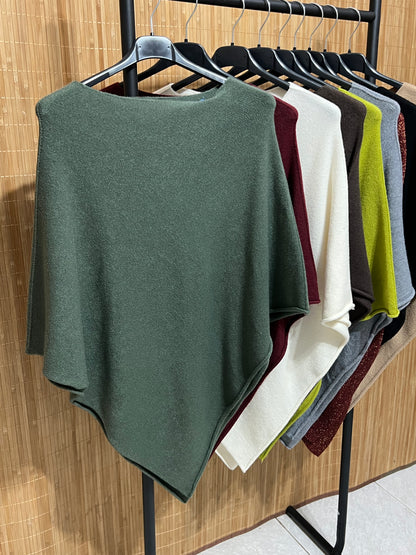 Capa Punto Asimétrica en Pico | Talla Única (XS a XL)