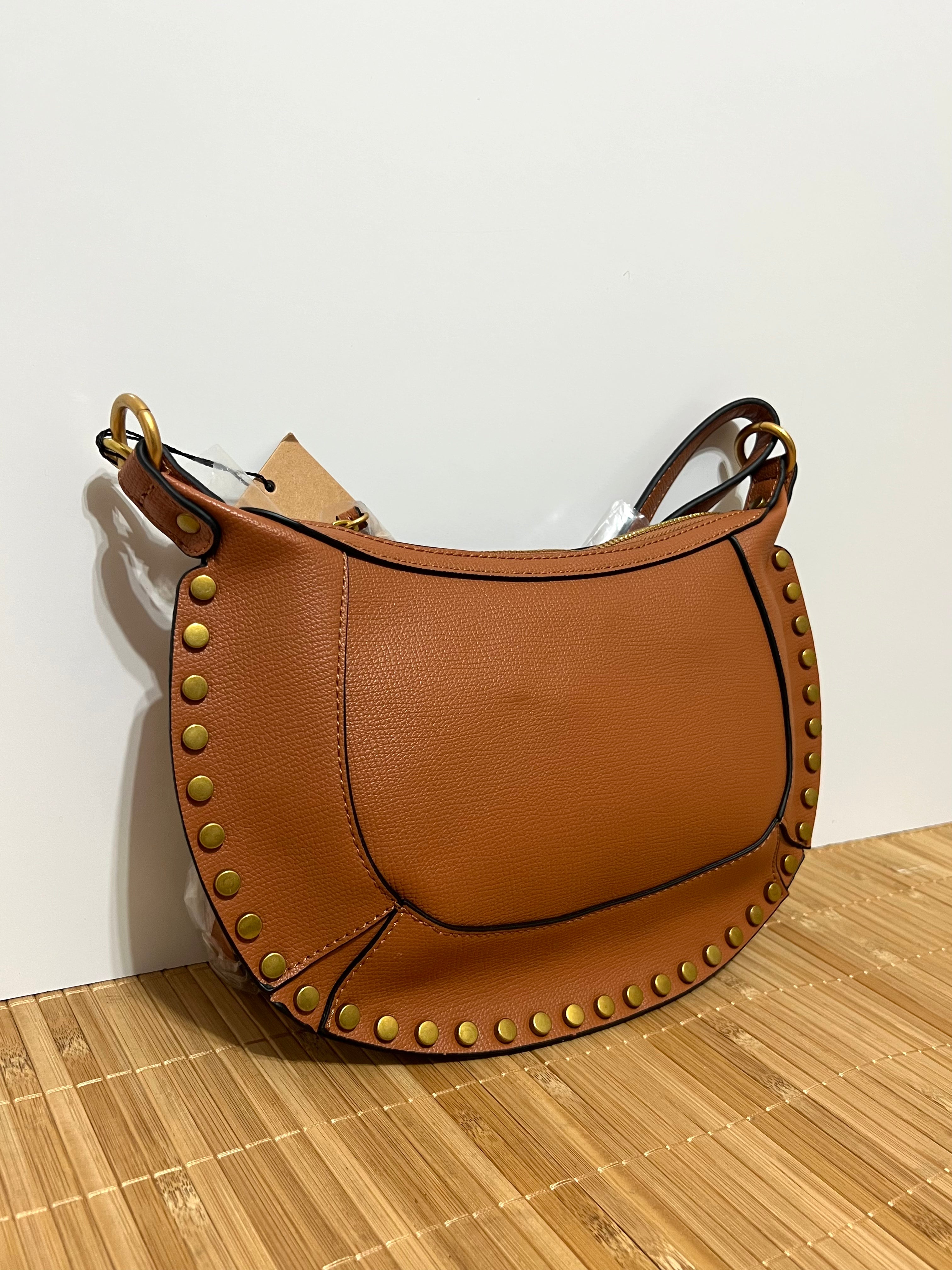 Bolso bandolera con tachuelas | 23x30x9 cm | Bolso para uso diario