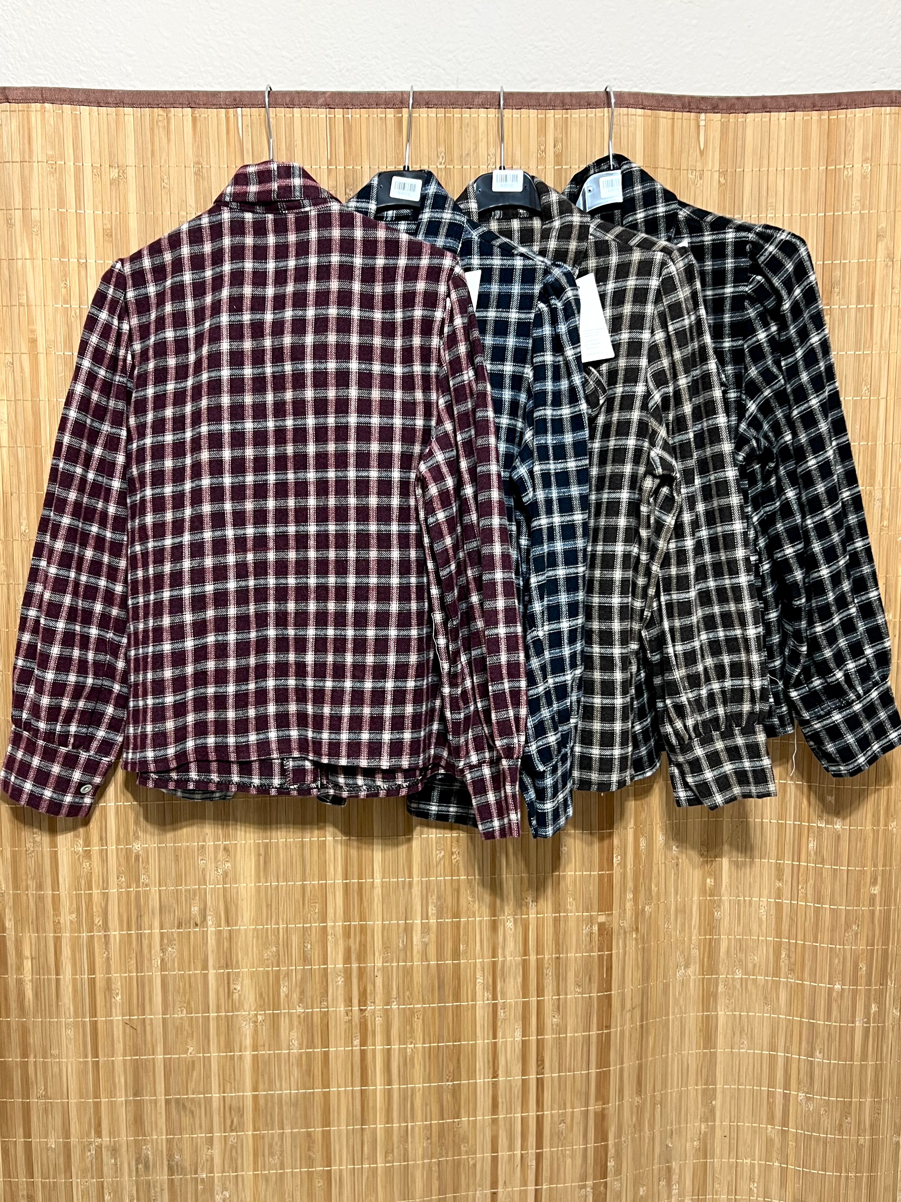 Blusa de cuadros clásica Maxi Lazo – Colores burdeos, azul marino, marrón y negro