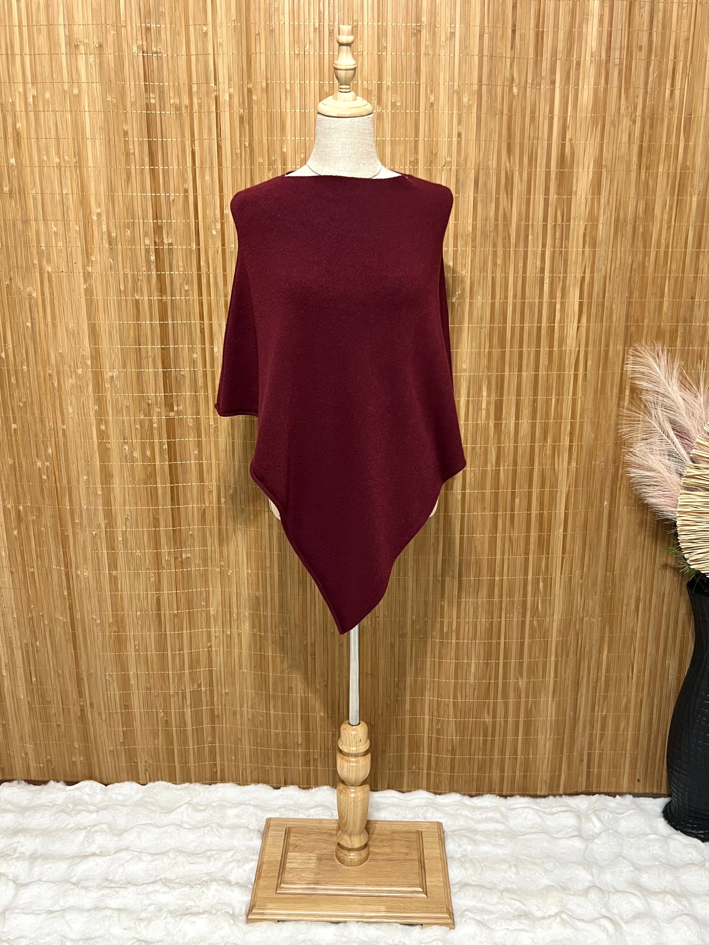 Capa Punto Asimétrica en Pico | Talla Única (XS a XL)