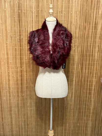 Cuello de pelo efecto natural con broche – Suave, elegante y disponible en varios colores