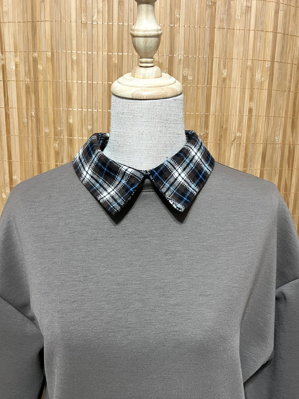 Sweatshirt com camisa falsa de xadrez tartan – Sweatshirt quente e elegante