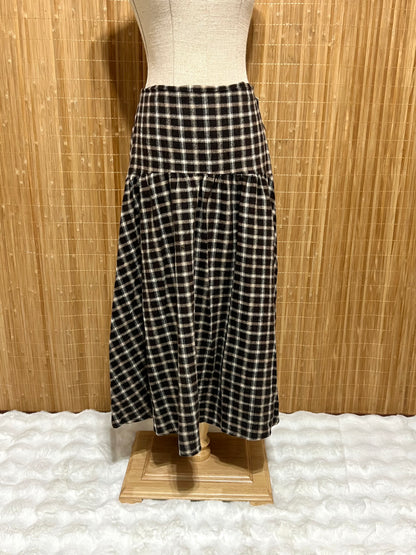 Falda de cuadros clásica – Colores burdeos, azul marino, marrón y negro