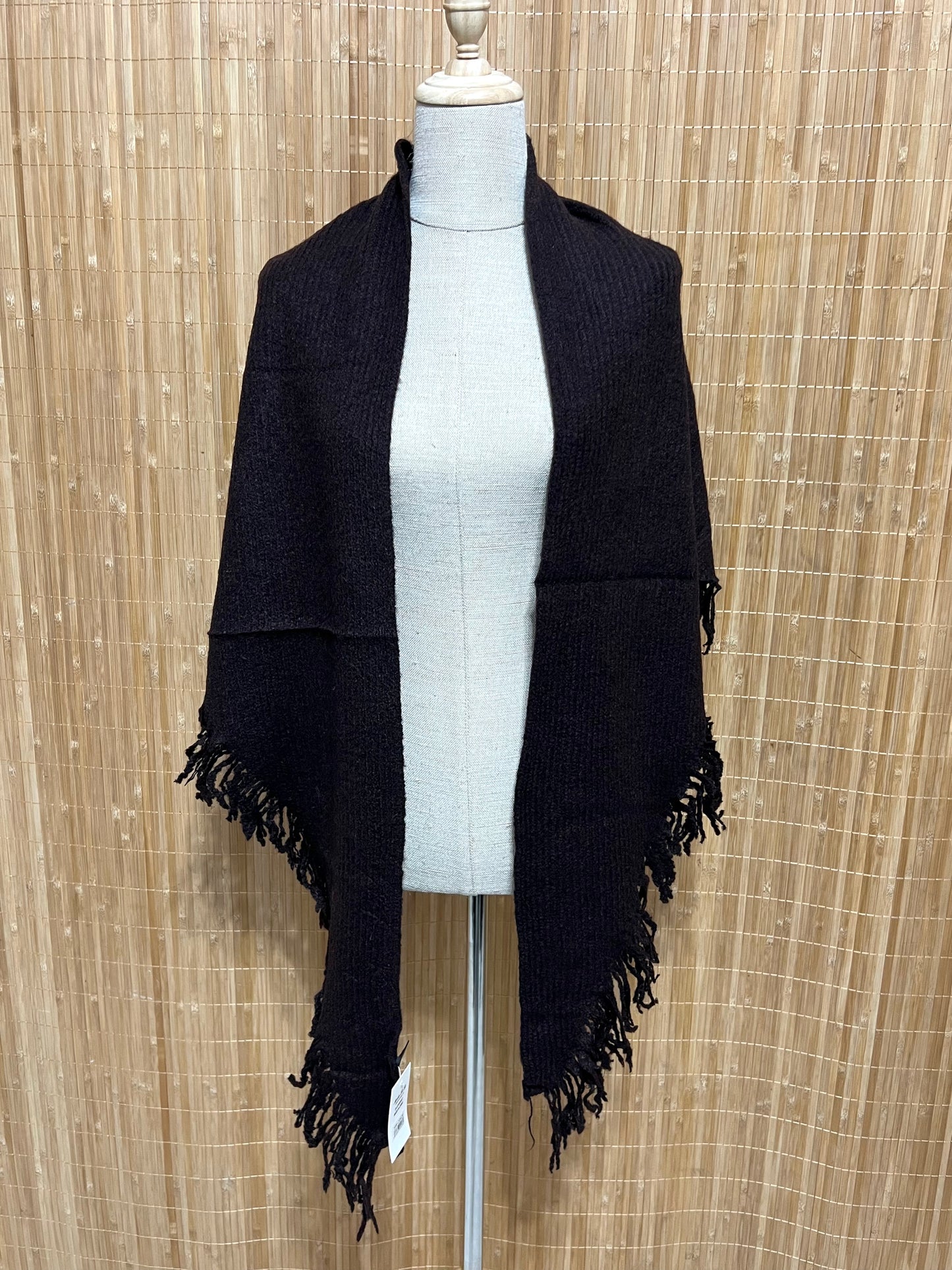 Capa o Chal de Punto con Flecos Multiposición | Grueso y elegante para otoño/invierno