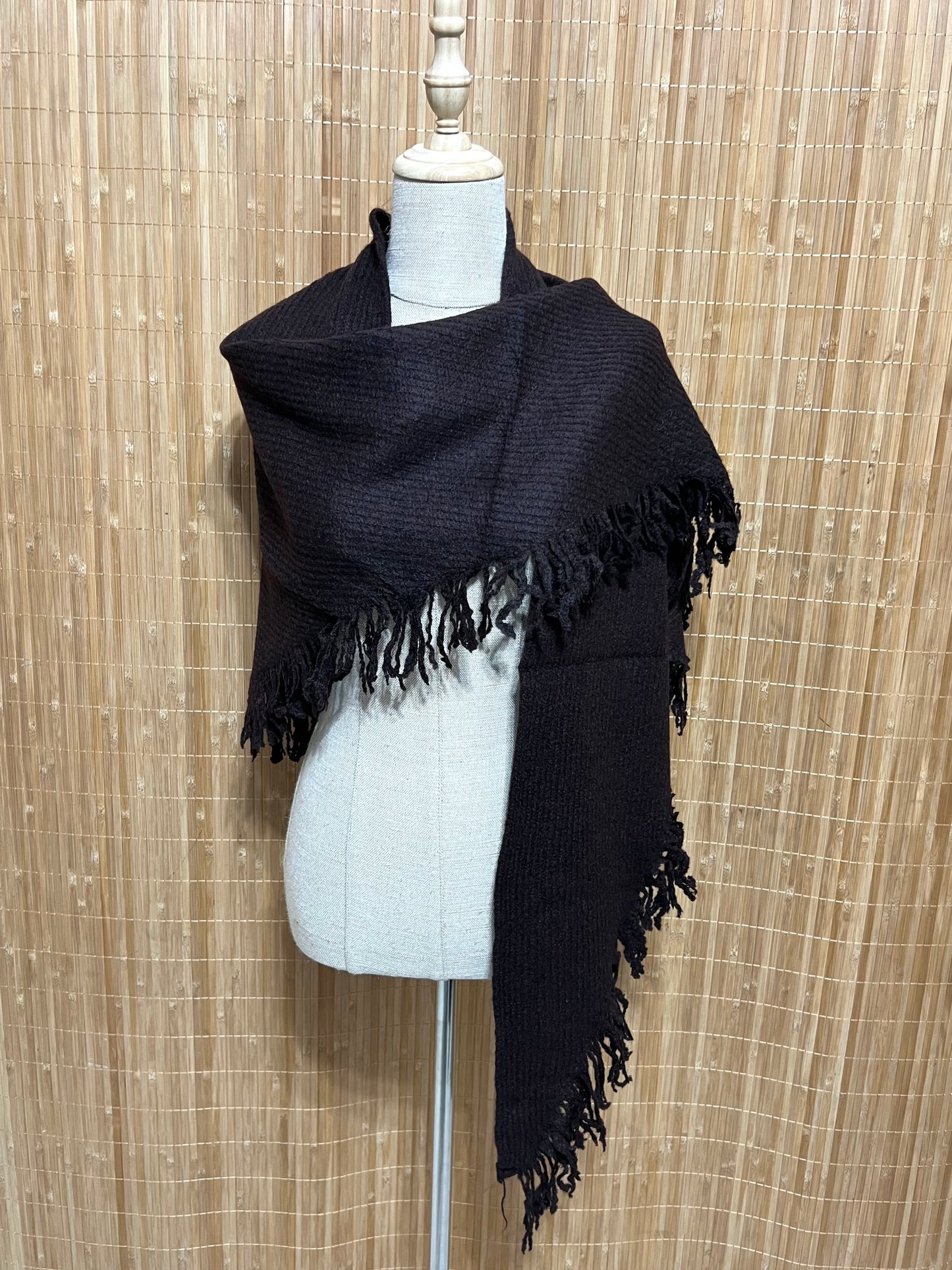 Capa o Chal de Punto con Flecos Multiposición | Grueso y elegante para otoño/invierno
