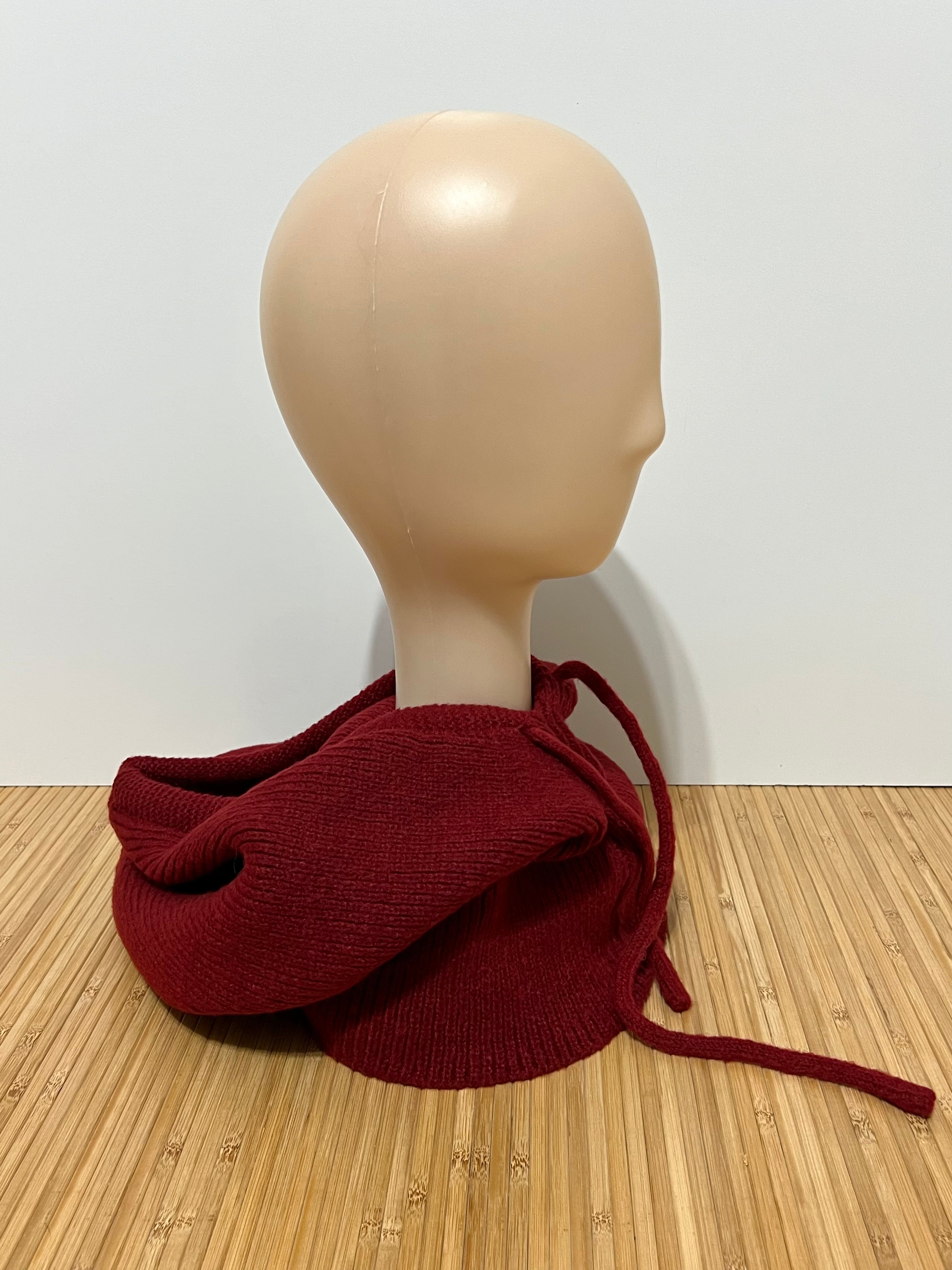 Balaclava de Punto Grueso con Cordón Ajustable – Capucha y Bufanda de Invierno