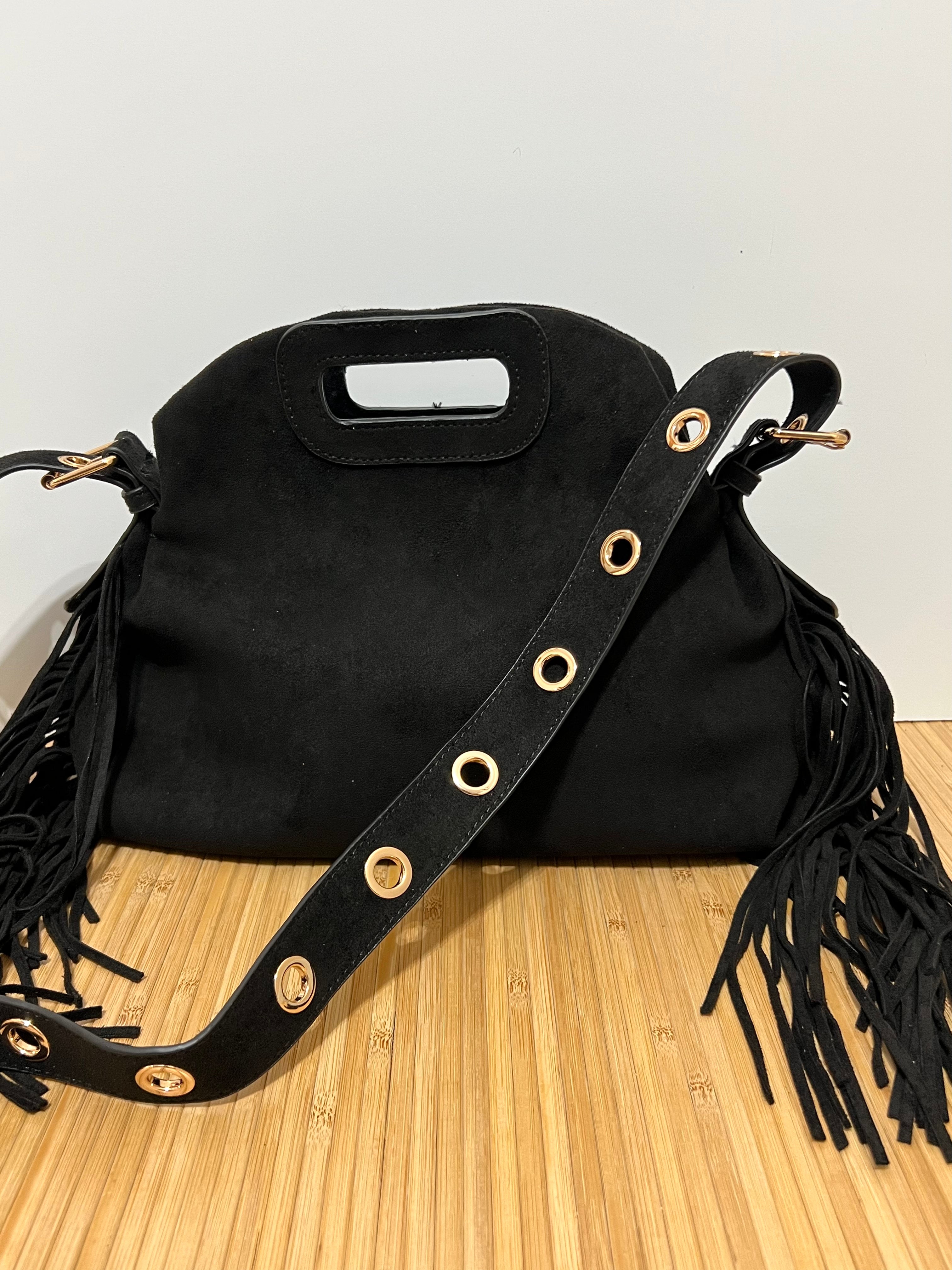 Bolso con Ojales/Tachuelas metálicas en Dorado y flecos - Efecto piel, 27x25x7cm