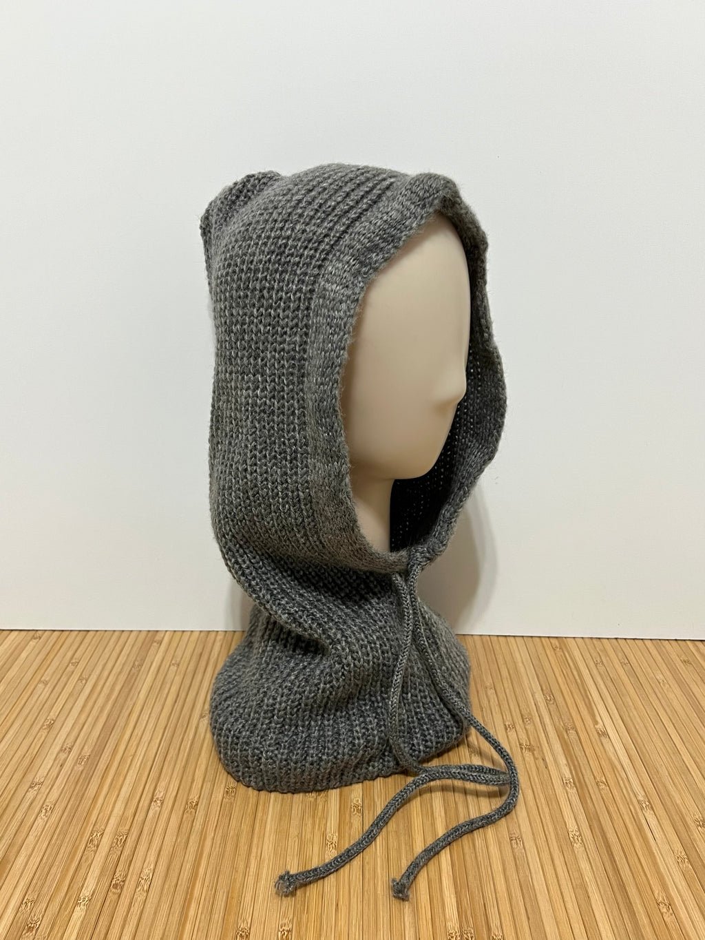 Balaclava de Punto Grueso con Cordón Ajustable – Capucha y Bufanda de Invierno