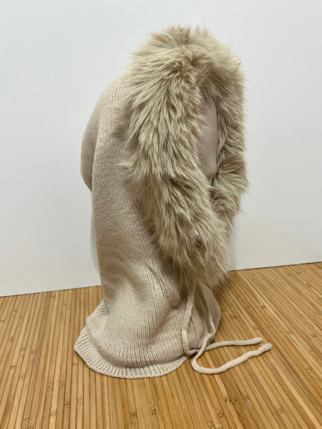 Balaclava de malha com pelo no capuz para mulher | Elegante e suave