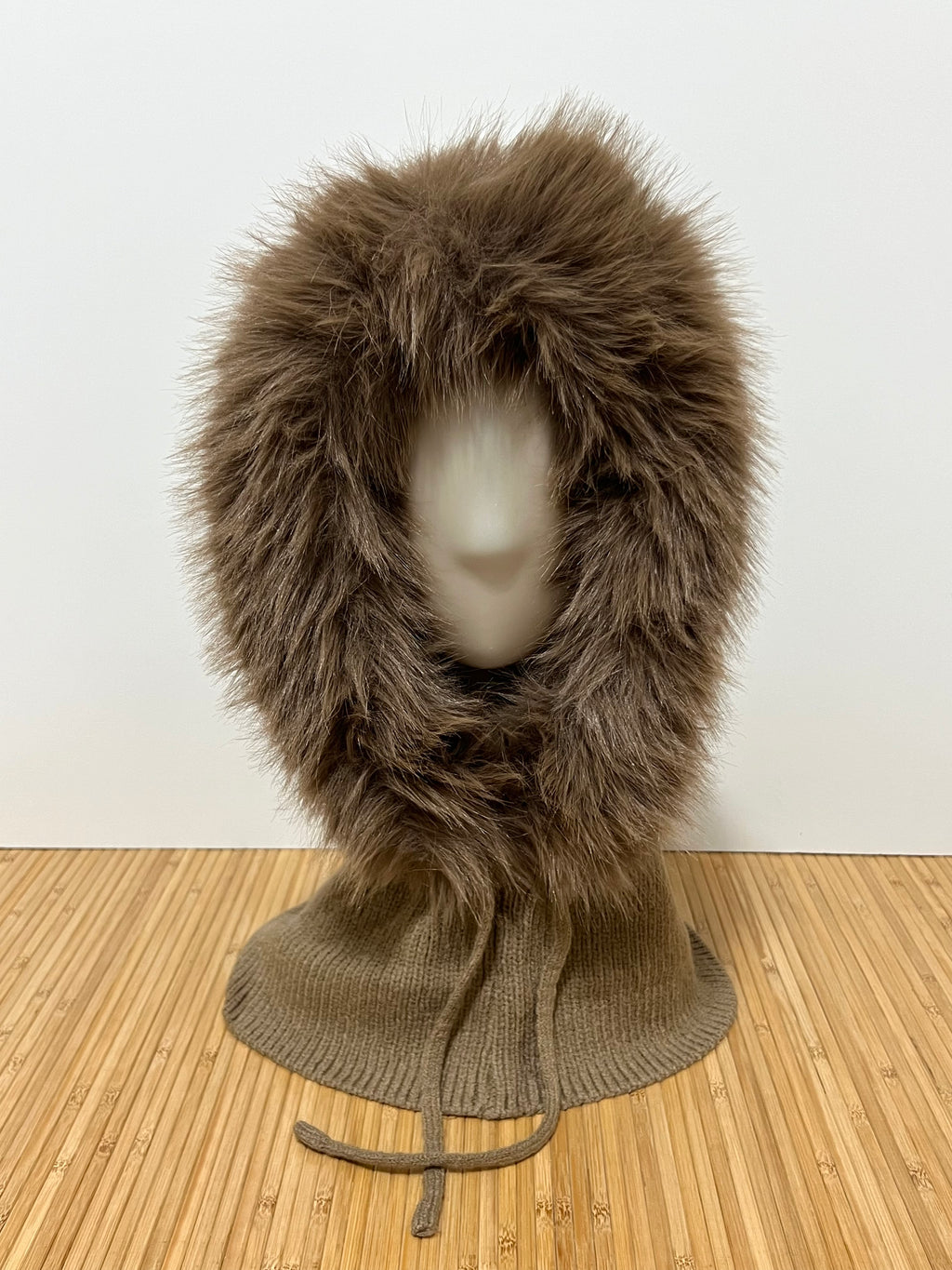 Balaclava de malha com pelo no capuz para mulher | Elegante e suave