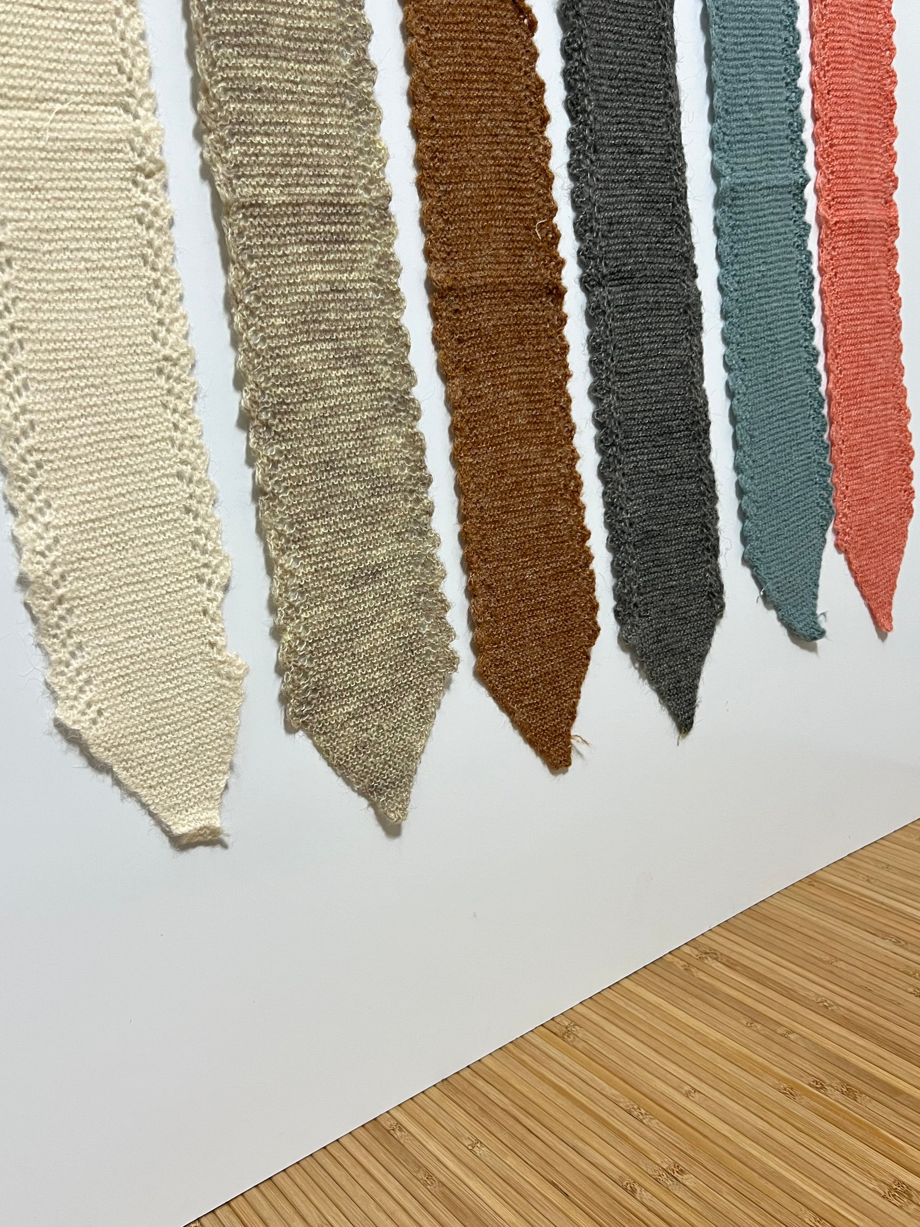 Pañuelo de Punto en Pico Estilo Crochet