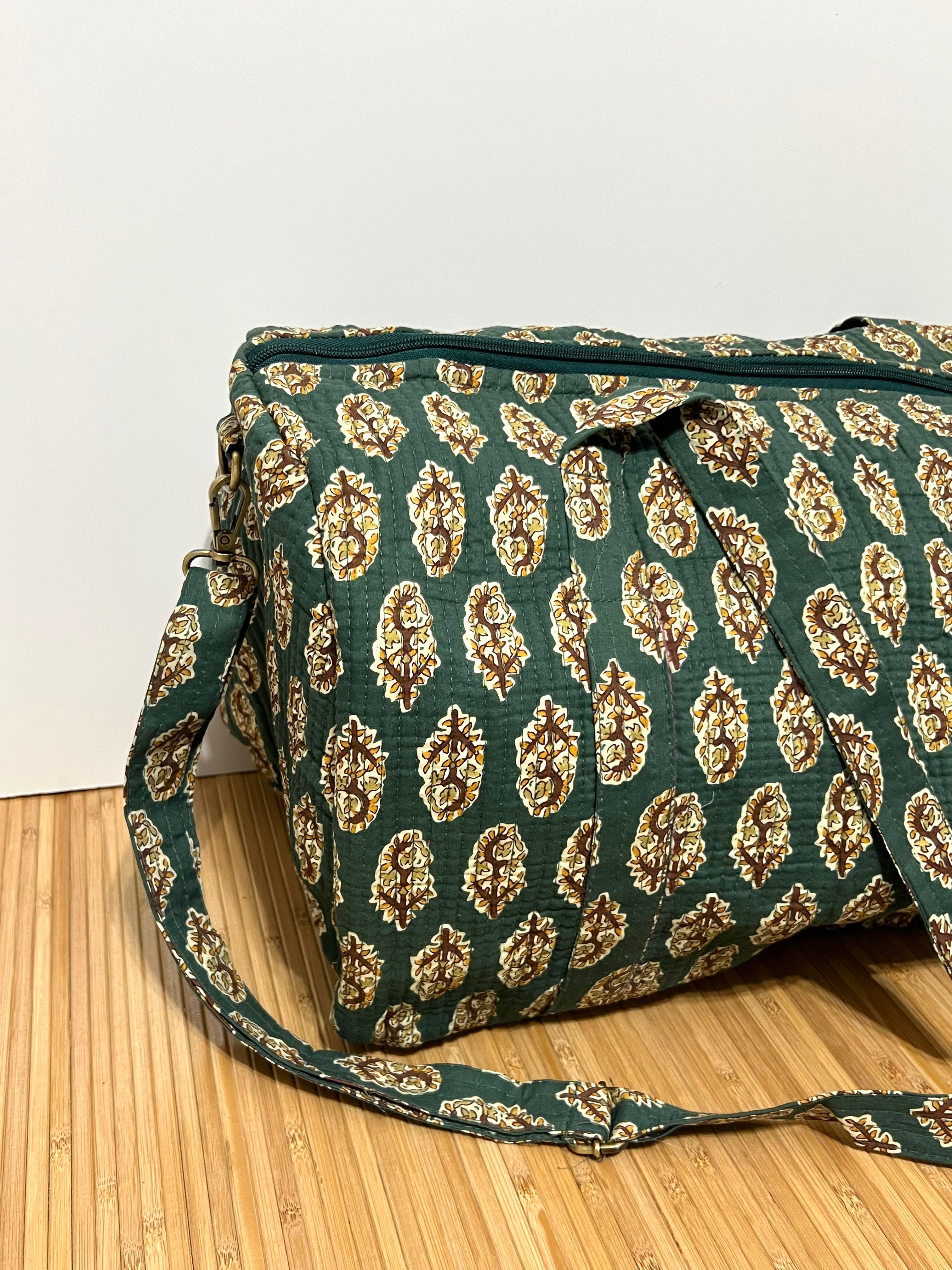 Personalisierte Reisetasche aus bedruckter Baumwolle mit Initialen – 40 × 30 × 20 cm