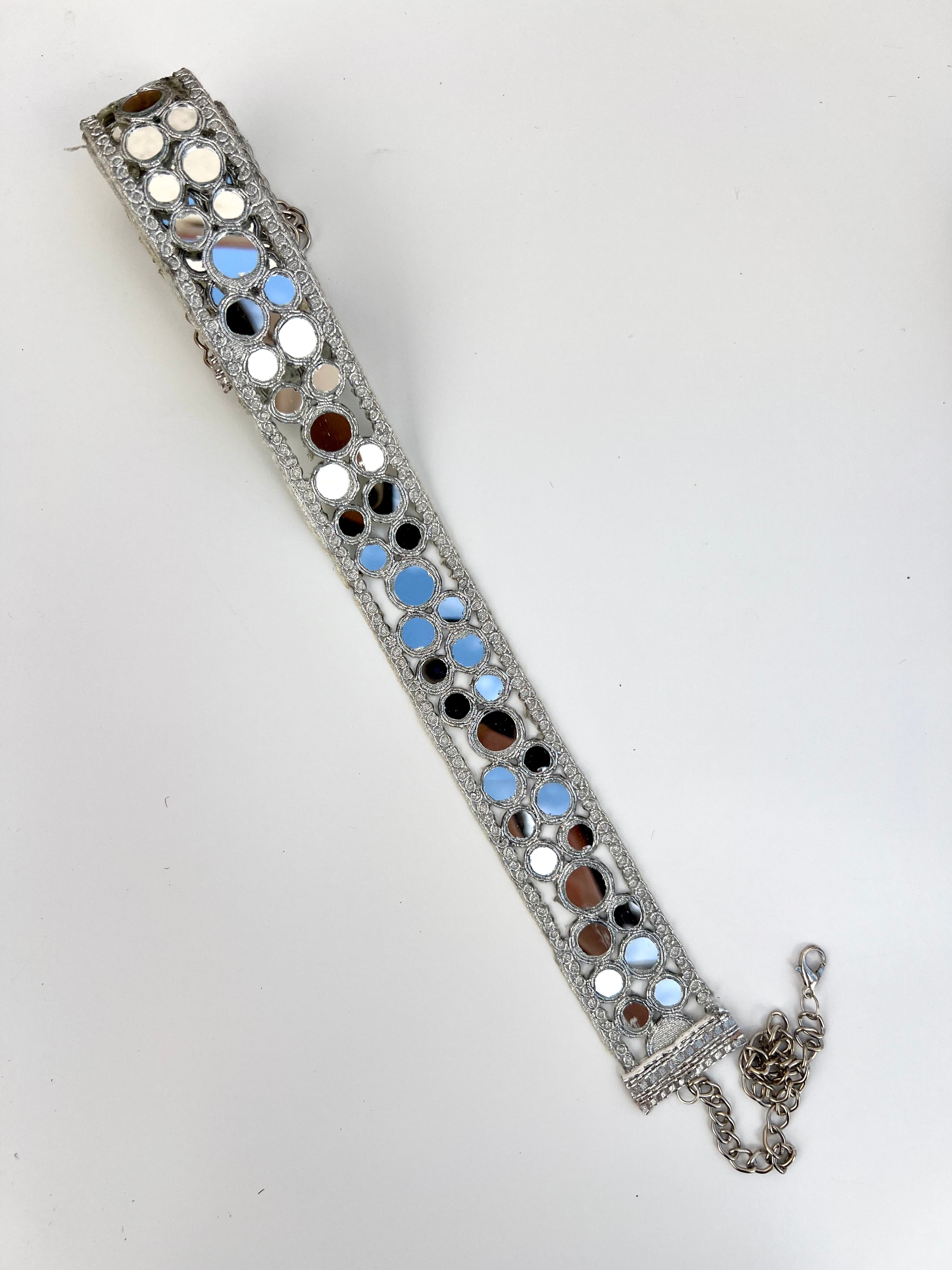 Cinto espelhado Dourado e Prateado feminino com corrente ajustável