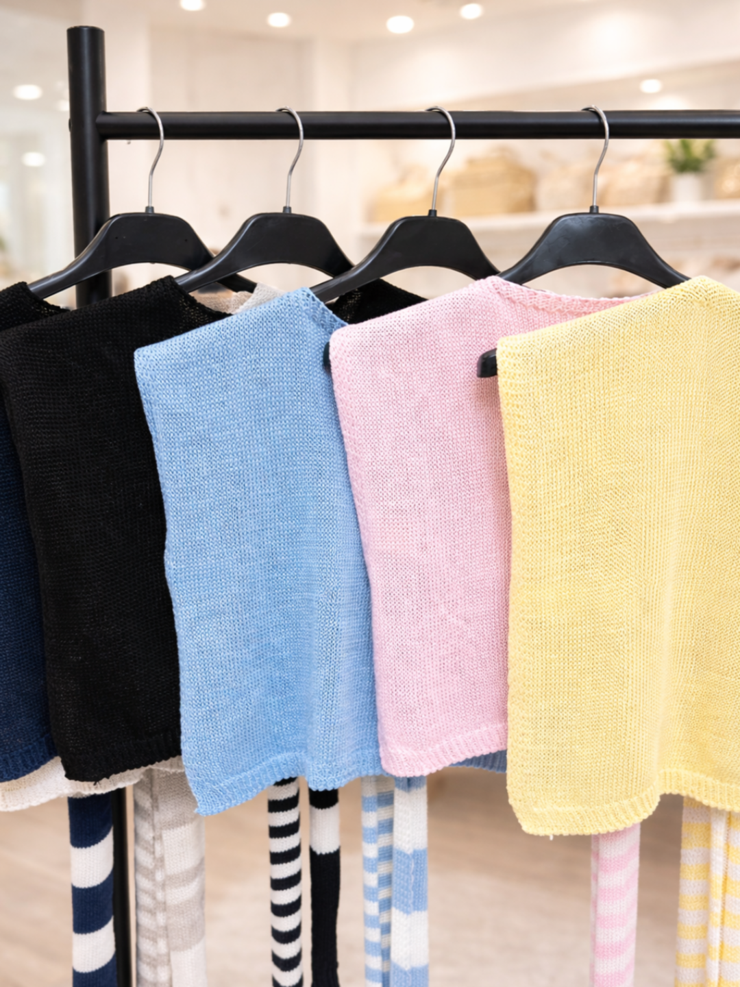 Chal de Punto con Rayas Anudado al Cuello – Capa Tipo Sobrejersey para Mujer