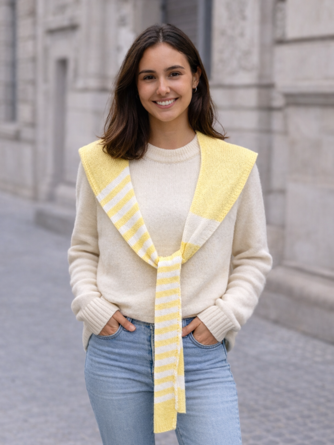 Chal de Punto con Rayas Anudado al Cuello – Capa Tipo Sobrejersey para Mujer